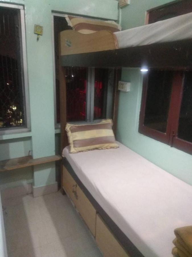 ורנאסי Shiva Guest House מראה חיצוני תמונה