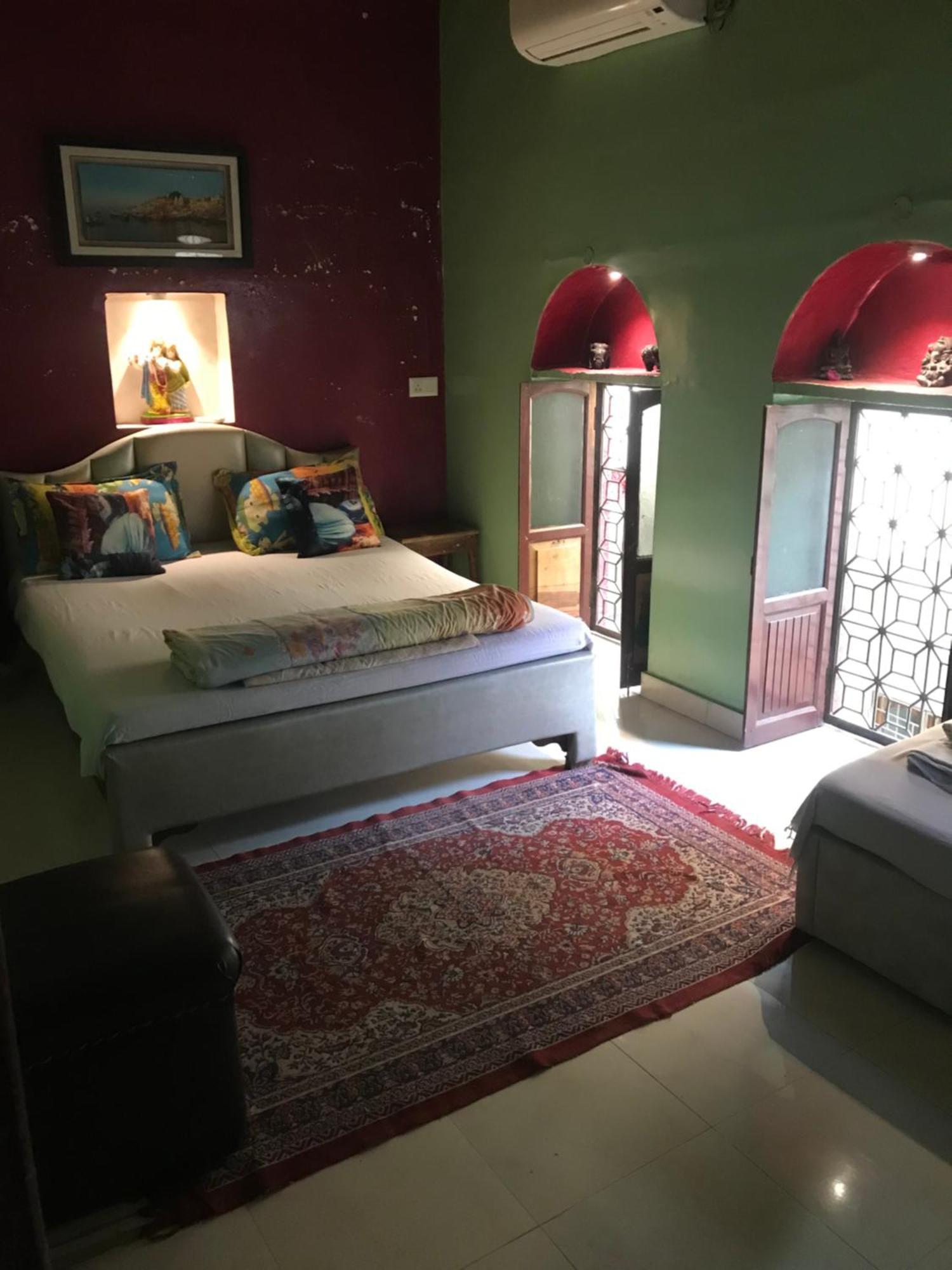 ורנאסי Shiva Guest House מראה חיצוני תמונה