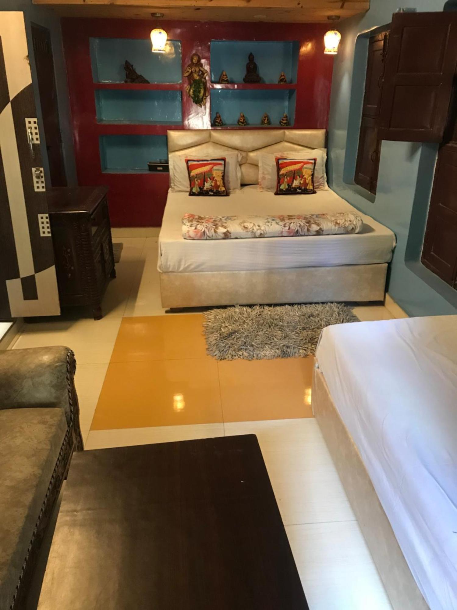 ורנאסי Shiva Guest House מראה חיצוני תמונה