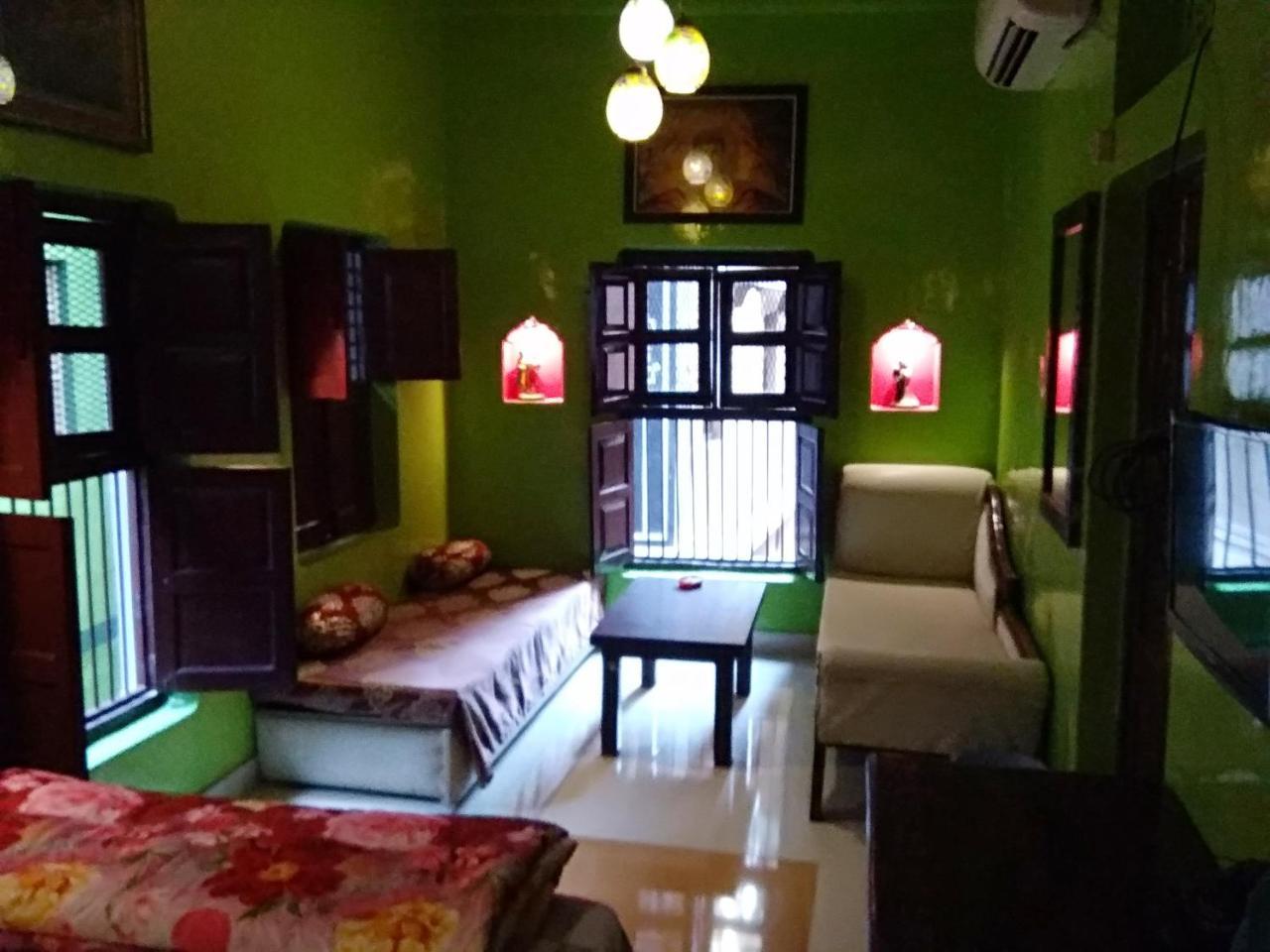 ורנאסי Shiva Guest House מראה חיצוני תמונה