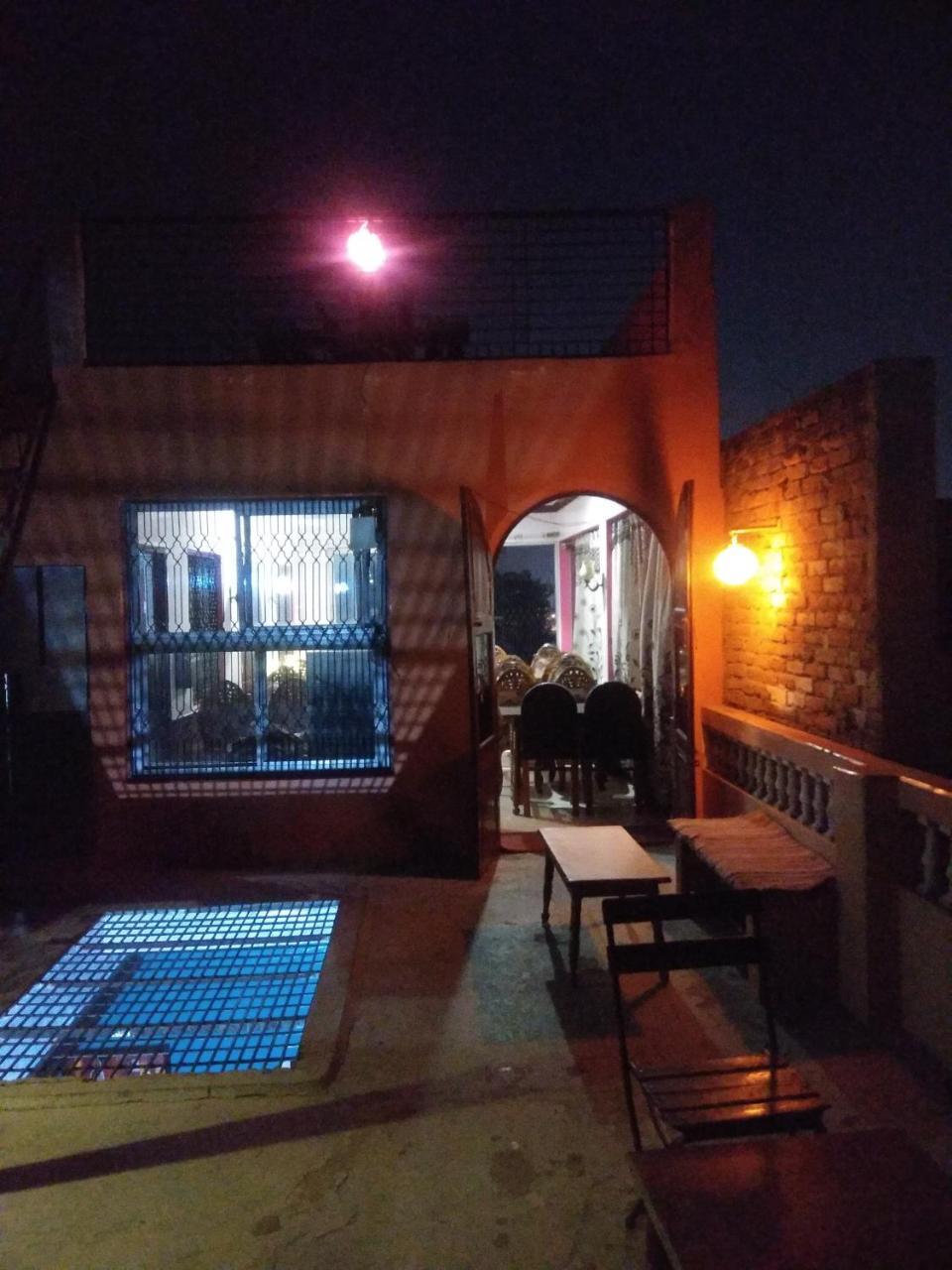 ורנאסי Shiva Guest House מראה חיצוני תמונה